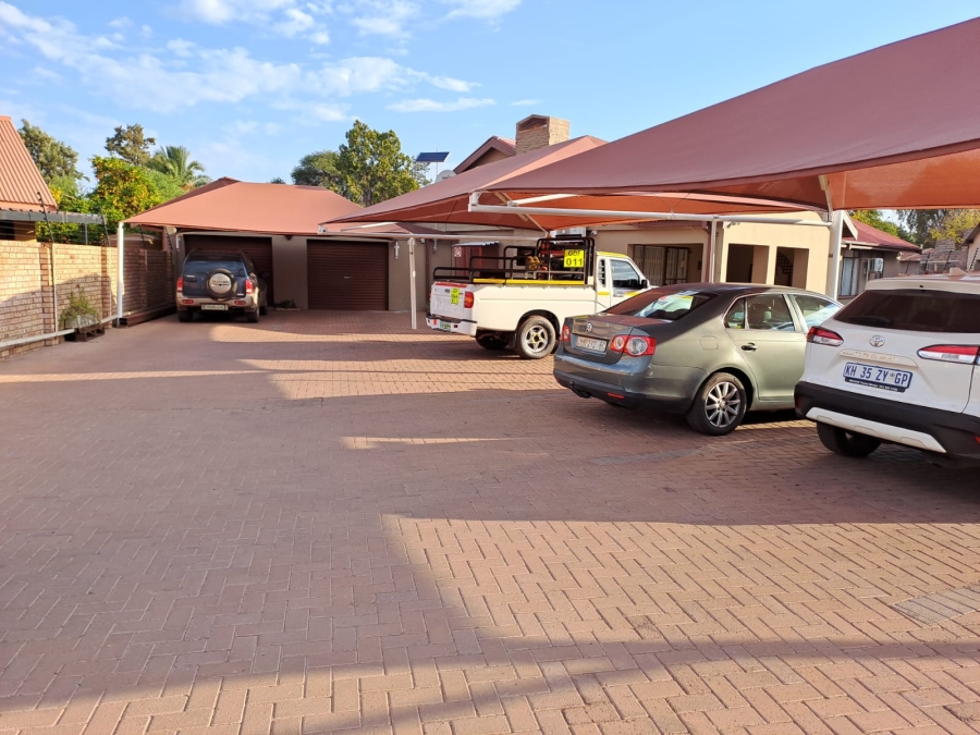 5 Bedroom Property for Sale in Kathu Northern Cape